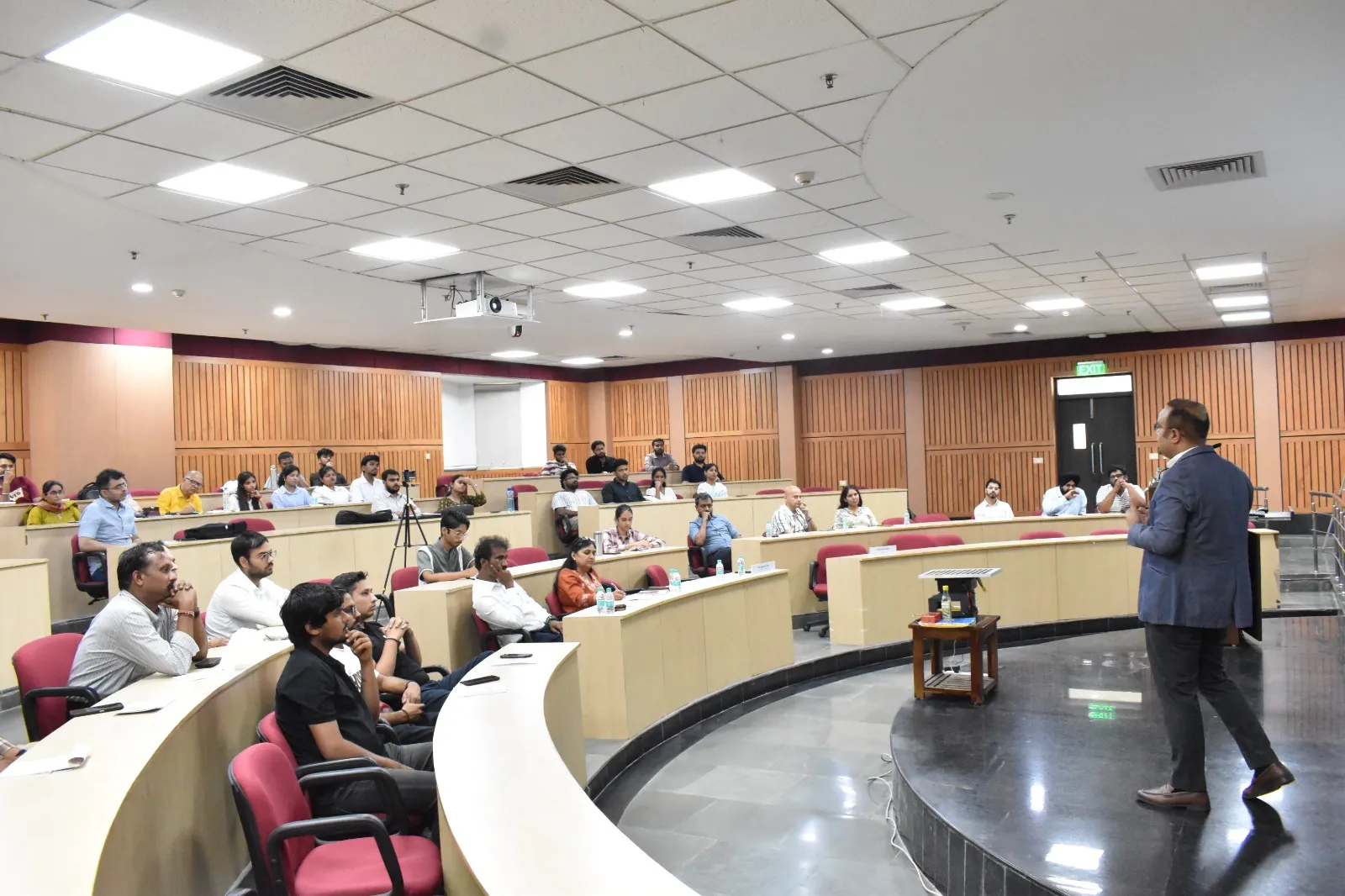 conference-hall-1