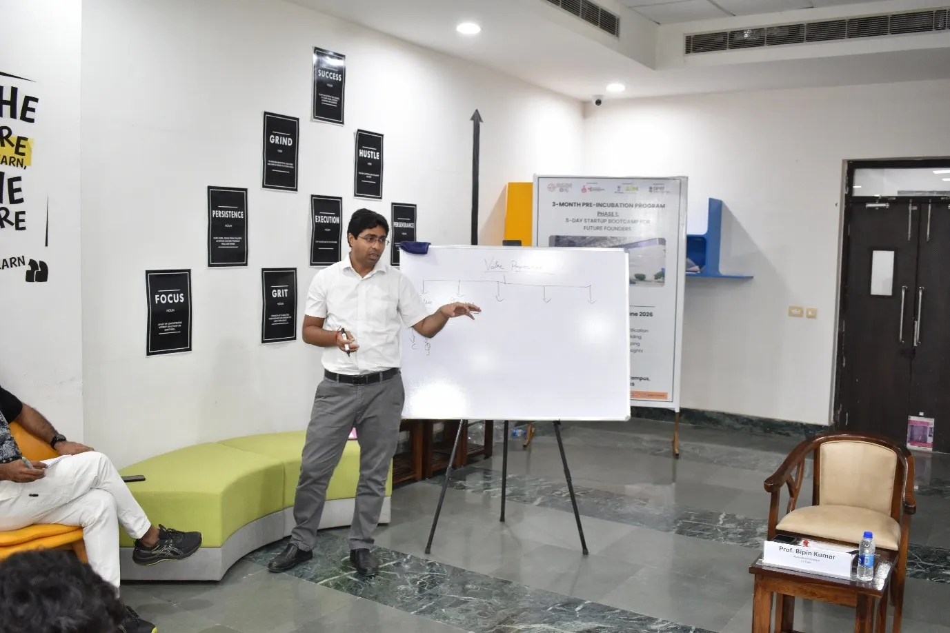 Expert-Led Learning Session